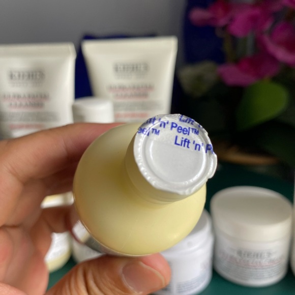 KIEHL’S BUNDLE (8) - Picture 9 of 9